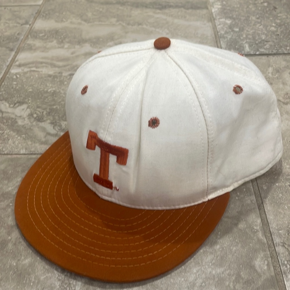 New Era Vintage University Texas Longhorns  100% Wool Fitted 7‎ 3/8”
